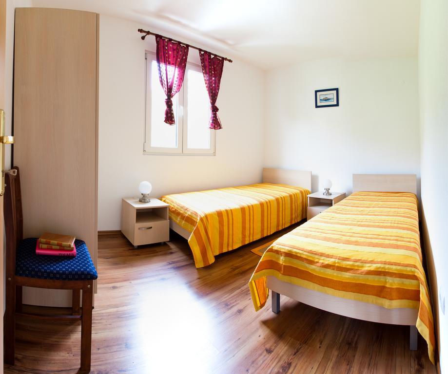 Apartment Sangaleti Lastovo Exterior photo