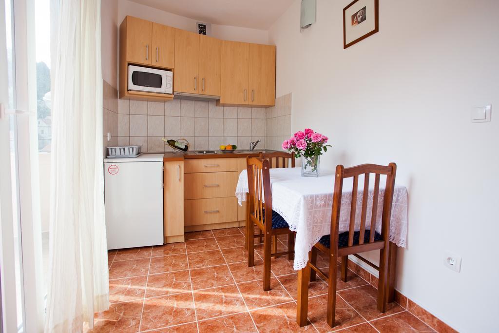 Apartment Sangaleti Lastovo Exterior photo